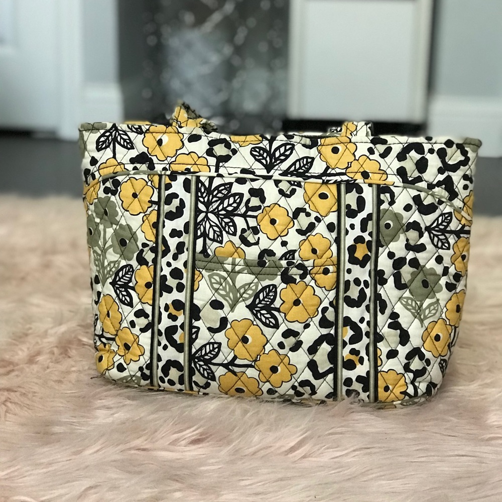 VERA BRADLEY PURSE